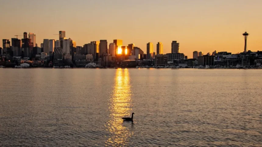 Seattle Weekend Weather: Cool, Wet Start with Storms 2026 Seattle