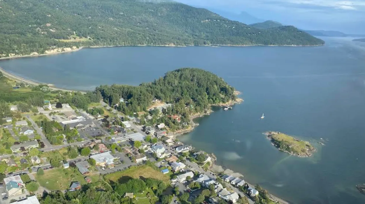 Orcas Island Guide Washington: Scenic Views & Top Hiking Trails