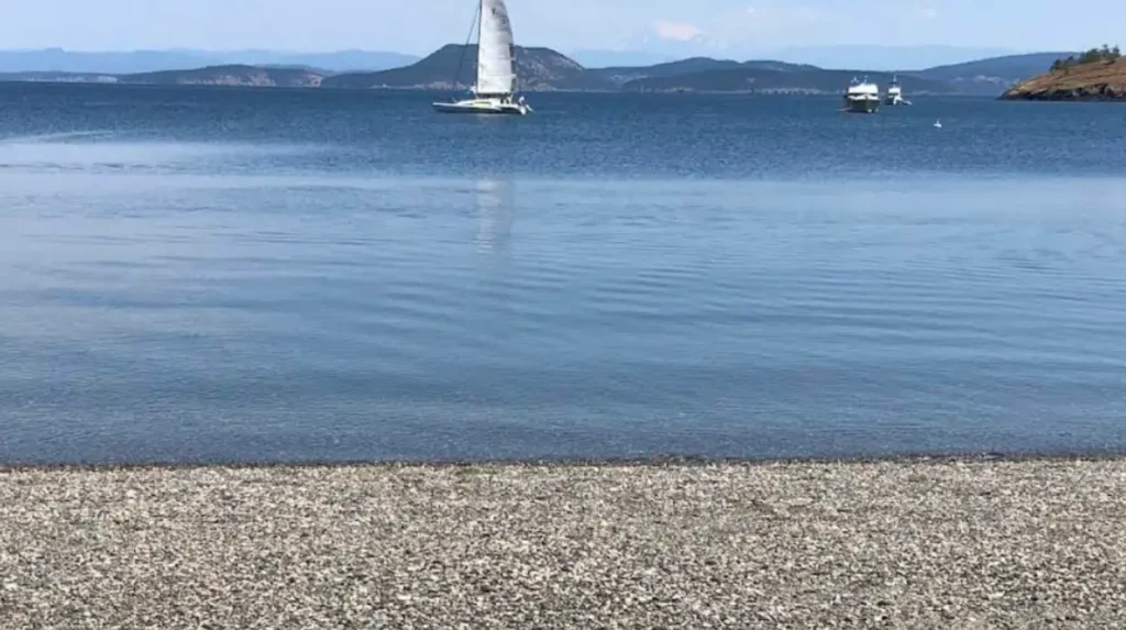 What is Lopez Island and why is it called a peaceful island escape?