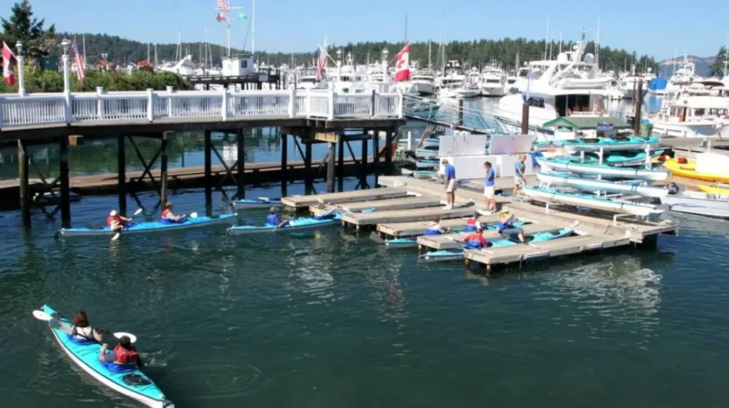 What parking options exist at San Juan Islands ferry terminals?