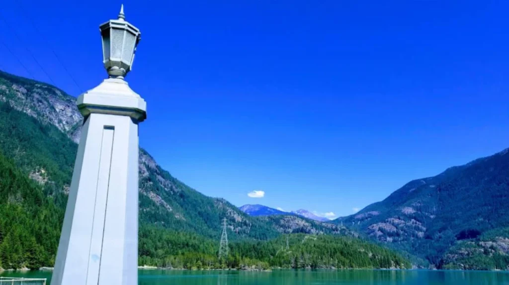 Why is Diablo Lake water turquoise?