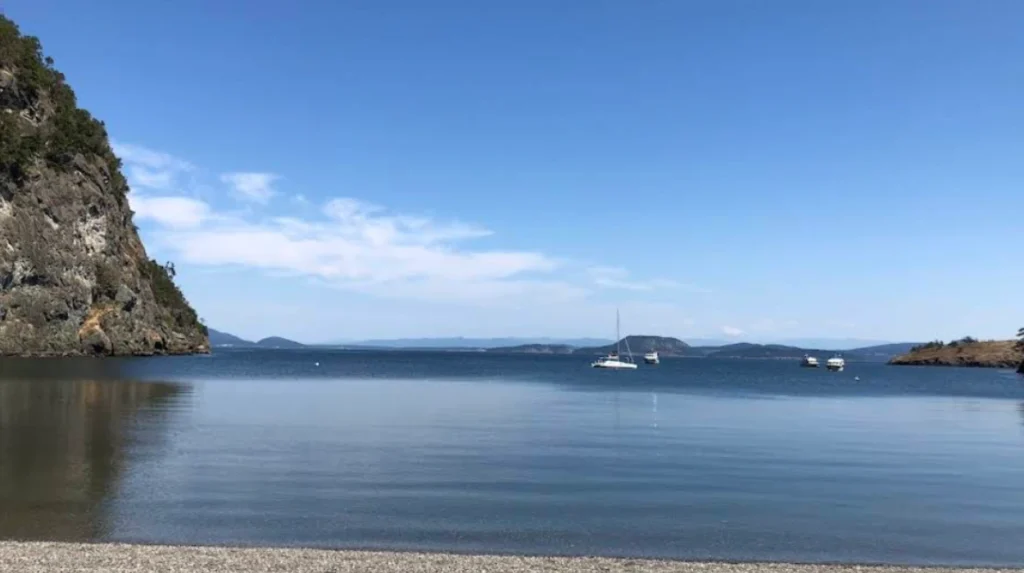 Why is Lopez Island ideal for cycling and outdoor recreation?