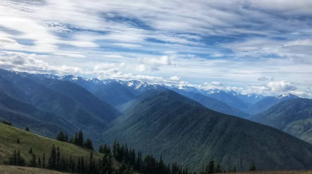 How did geological history shape Washington waterfalls?