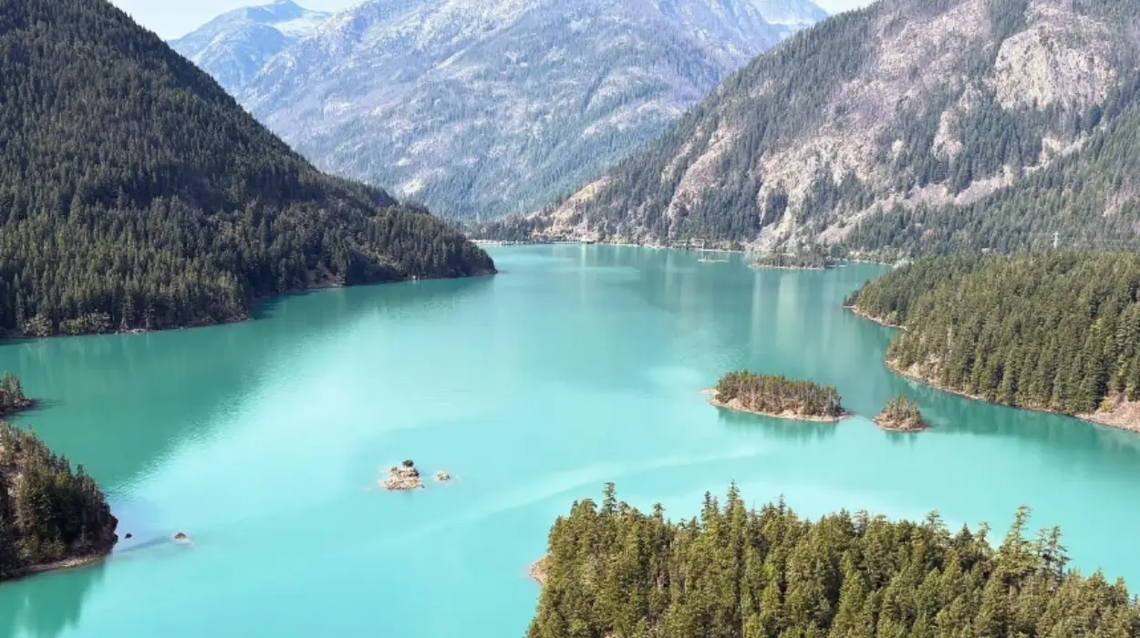 Ultimate Diablo Lake Kayaking Guide: Navigation, Safety, and Boat-In Camping