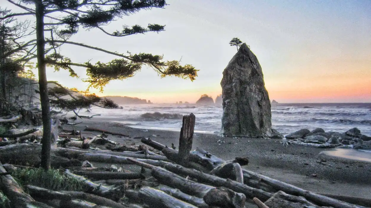 Ultimate Washington State Waterfalls Road Trip Guide: Essential Routes and Maps