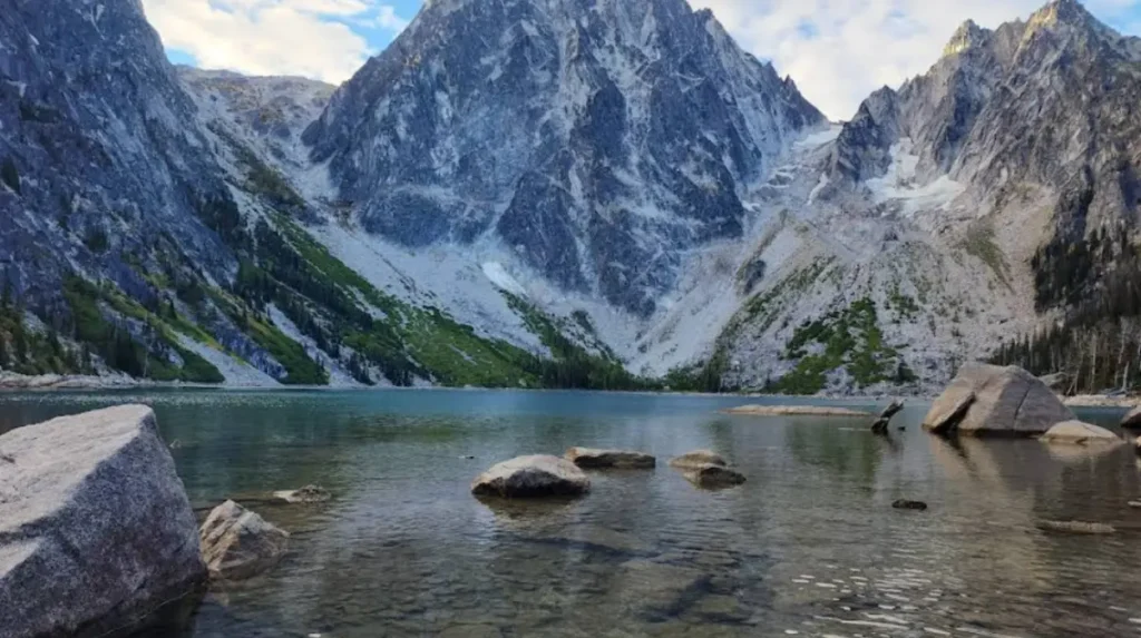 What is the Colchuck Lake hike?